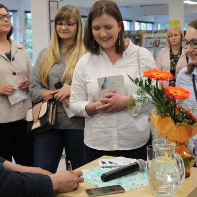 Grzegorz Miecugow odwiedził słubicką bibliotekę